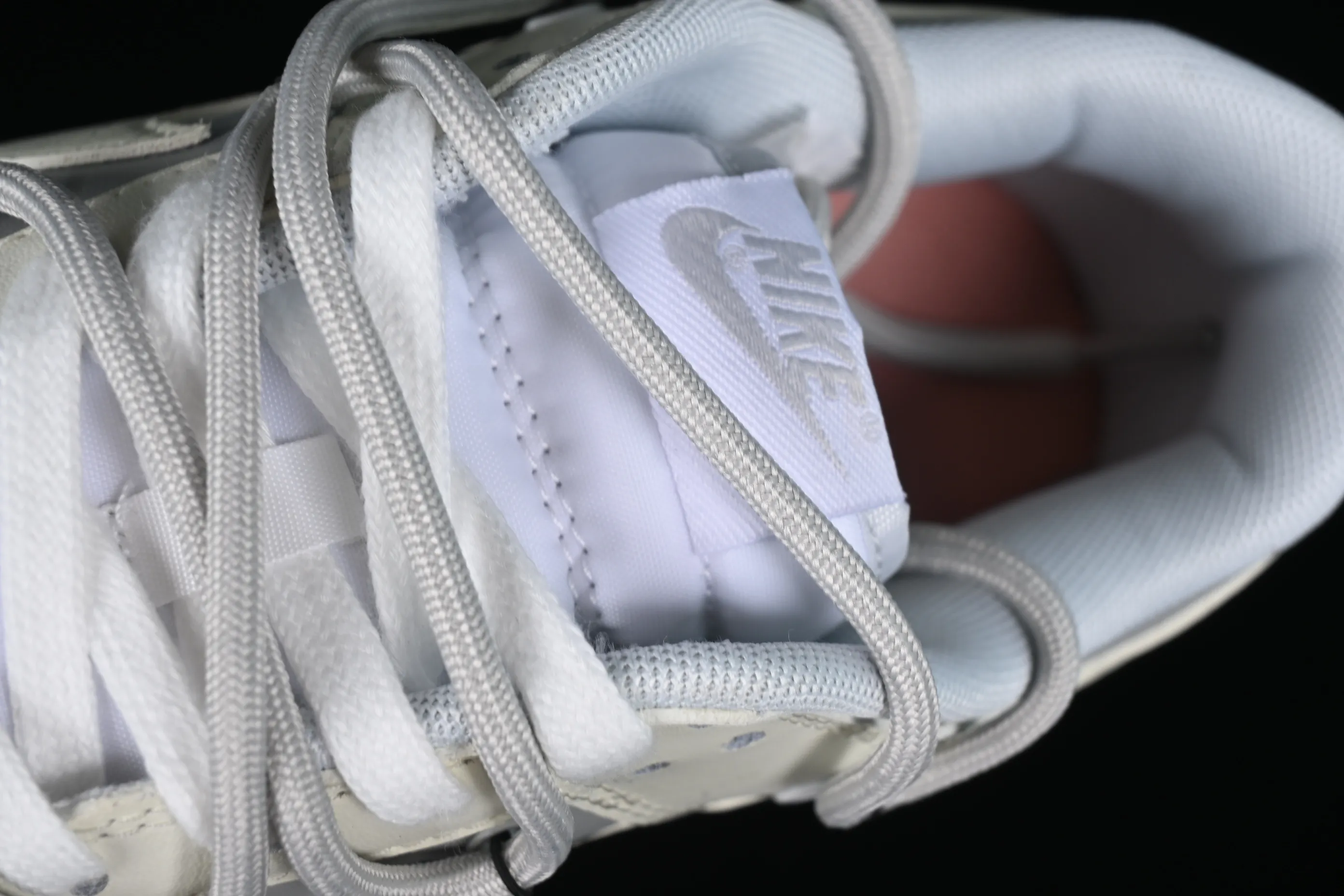 All categories Nk SB Dunk series Nk SB Dunk Low low-top sneakers Nk Dunk Low Retro Valentine's Day theme SB strap low-top casual sneakers HF0730-160